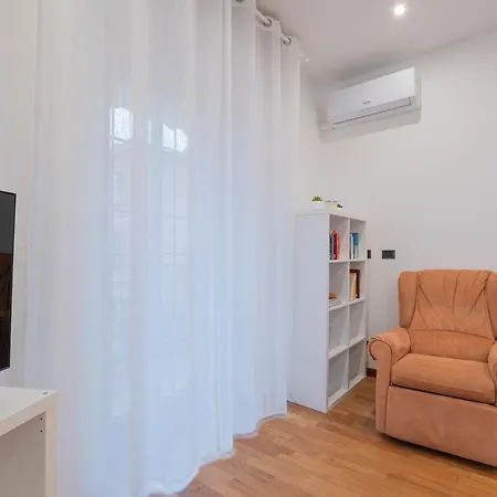 Sofia's House - Free Parking Apartment
